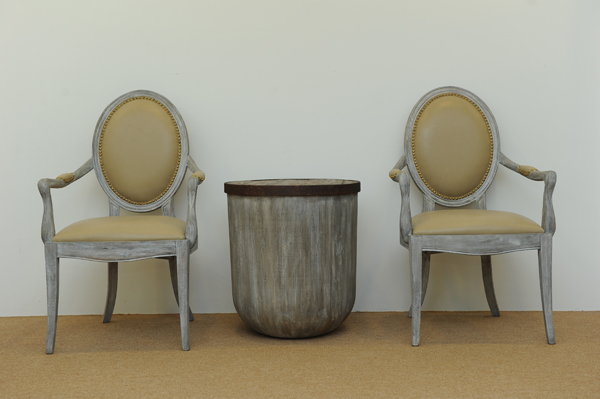 Bàn Phòng Khách Phong Cách Cổ Điển 011